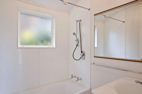 Photo of property in 9 Te Whanga Road, Levin, 5572