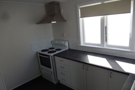 Photo of property in 102 Kilbirnie Crescent, Kilbirnie, Wellington, 6022