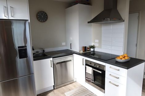 Photo of property in 3/22 Kerewhenua Crescent, 0616