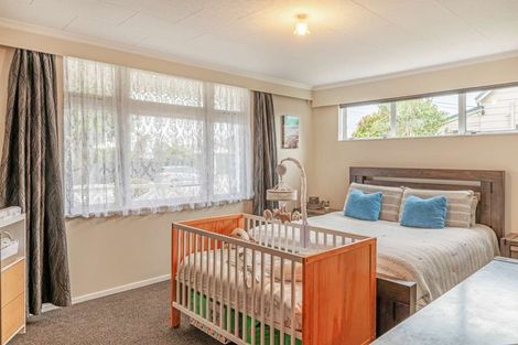 Photo of property in 95 Russell Street, Westport, 7825