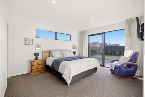 Photo of property in 5 Tulett Park Drive, Casebrook, Christchurch, 8051
