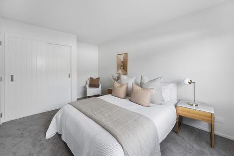 Photo of property in 10 Cassin Place, Taradale, 4112