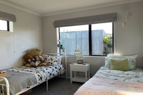 Photo of property in 12 Mynah Place, Welcome Bay, Tauranga, 3112