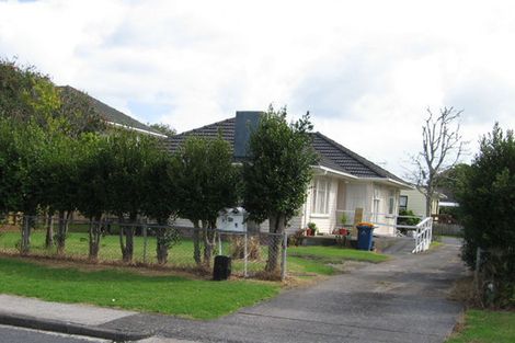 Photo of property in 26 Kervil Avenue, Te Atatu Peninsula, Auckland, 0610