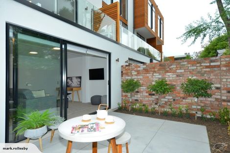 Photo of property in 4/22 Peterborough Street, Christchurch Central, Christchurch, 8013