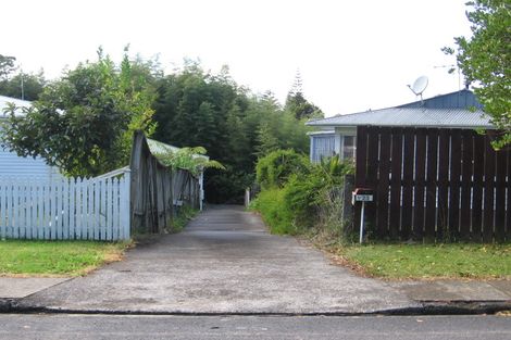 Photo of property in 23 Longburn Road, Henderson, Auckland, 0610