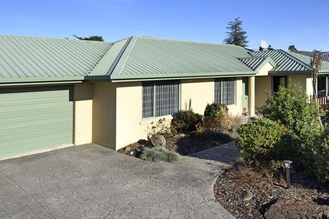 Photo of property in 8 Longfields Road, Brightwater, 7022
