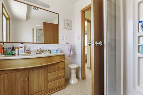 Photo of property in 67 Karewa Parade, Papamoa Beach, Papamoa, 3118