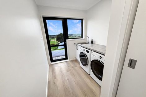 Photo of property in 18 Cracroft Drive, Putiki, Whanganui, 4500