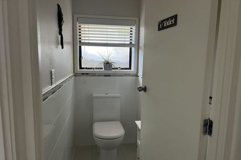 Photo of property in 8 Kindergarten Drive, Conifer Grove, Takanini, 2112
