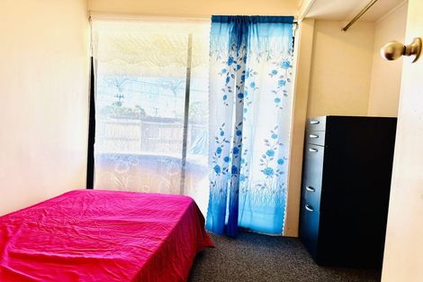 Photo of property in 57 Rathgar Road, Henderson, Auckland, 0610