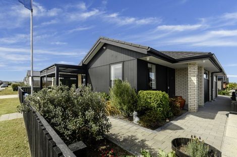 Photo of property in 1 Belt Lane, Papamoa, 3118