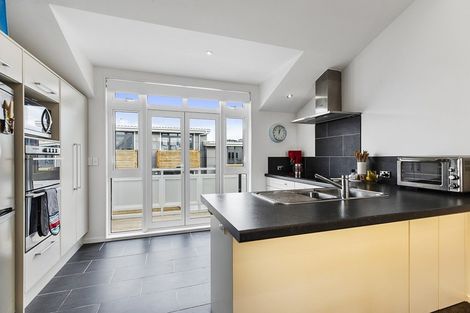 Photo of property in Pirie Street Townhouses, 19/35u Pirie Street, Mount Victoria, Wellington, 6011