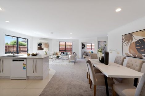 Photo of property in 4 Shiraz Place, Henderson, Auckland, 0612