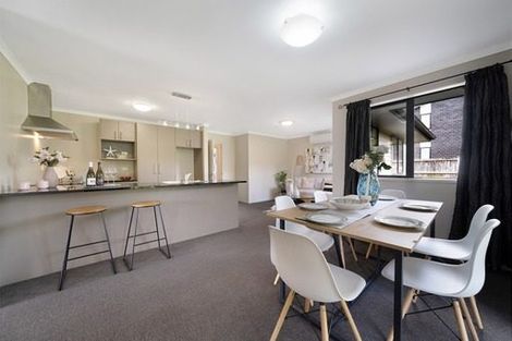 Photo of property in 2 Renata Crescent, Te Atatu Peninsula, Auckland, 0610