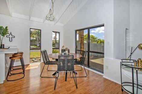 Photo of property in 53 George Point Road, Onerahi, Whangarei, 0110
