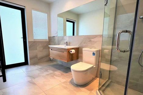 Photo of property in 12 William Calvert Drive, Swanson, Auckland, 0614