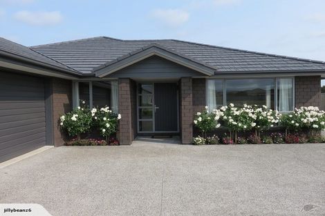Photo of property in 5 Hydrangea Lane, Milson, Palmerston North, 4414