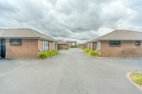 Photo of property in 1/108 Old Farm Road, Hamilton East, Hamilton, 3216