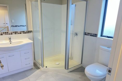 Photo of property in 37 Clover Drive, Henderson, Auckland, 0610