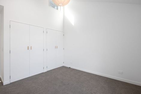 Photo of property in 129 Houghton Bay Road, Houghton Bay, Wellington, 6023