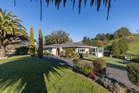 Photo of property in 208 Adelaide Road, Dannevirke, 4930