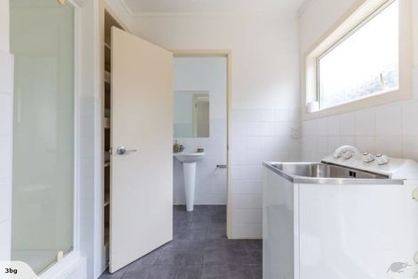 Photo of property in 1/62 Stapleford Crescent, Browns Bay, Auckland, 0630