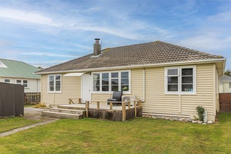 Photo of property in 4 Colvin Street, Westport, 7825