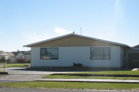 Photo of property in 102 Hampden Street, Hokitika, 7810