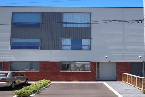 Photo of property in 15/2u Stone Street, Miramar, Wellington, 6022