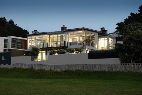 Photo of property in 63 Burnham Street, Seatoun, Wellington, 6022