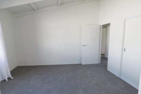 Photo of property in 6b Walsh Road, Westown, New Plymouth, 4310