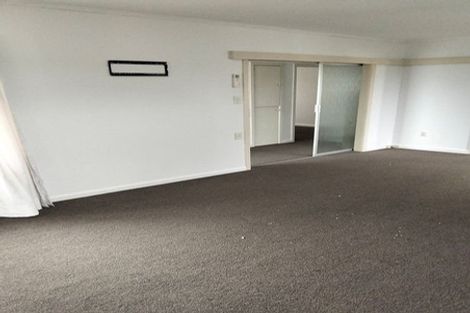 Photo of property in 1/450 Great South Road, Opaheke, Papakura, 2113