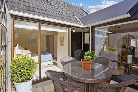 Photo of property in 33 Lavandula Crescent, Burnside, Christchurch, 8042