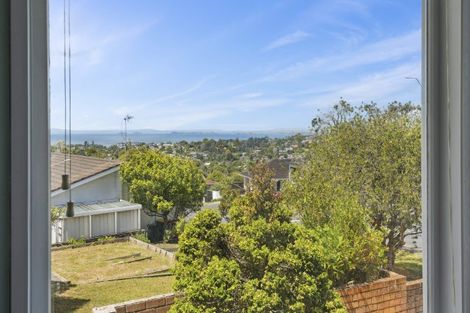 Photo of property in 1/239 Glamorgan Drive, Torbay, Auckland, 0630