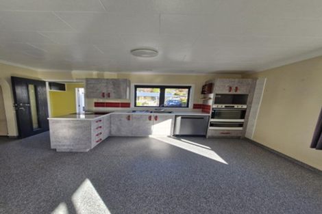 Photo of property in 46 Main Road, Wainuiomata, Lower Hutt, 5014