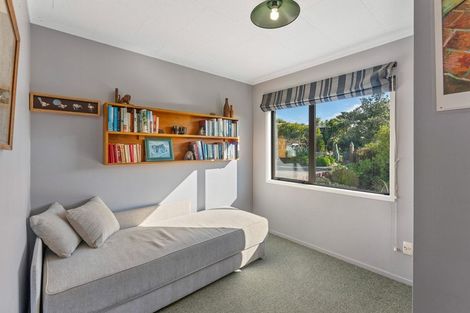 Photo of property in 4 Moana Street, Otaki Beach, Otaki, 5512