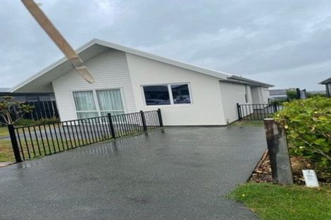 Photo of property in 23a-b Astrolabe Street, Cannons Creek, Porirua, 5024