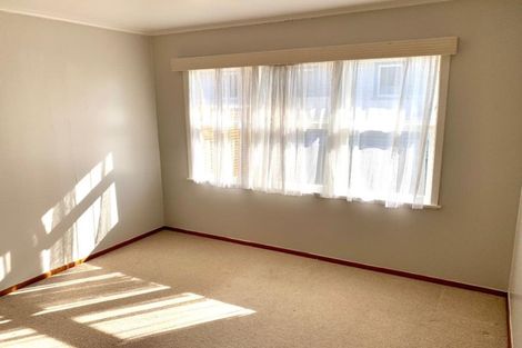 Photo of property in 1143 Heaphy Terrace, Fairfield, Hamilton, 3214