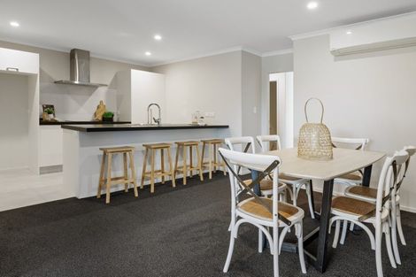 Photo of property in 30 Komata Crescent, Papamoa Beach, Papamoa, 3118