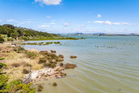 Photo of property in 368 Pahi Road, Pahi, Paparoa, 0571