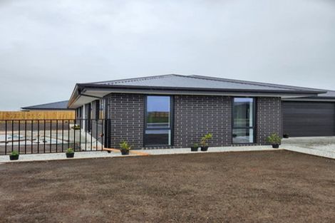 Photo of property in 10 Ellmers Street, Woodend, 7610