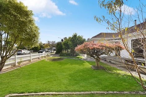 Photo of property in 10 Vectis Road, Hillcrest, Hamilton, 3216