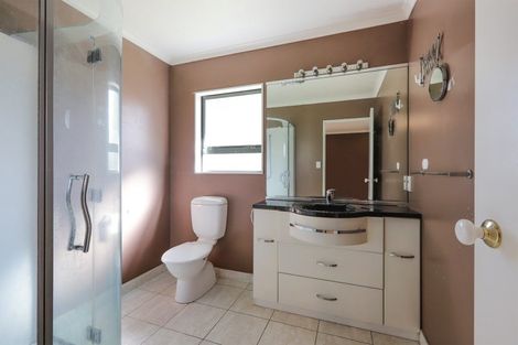 Photo of property in 5 Pukekura Place, Taradale, Napier, 4112