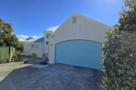 Photo of property in 8 Montague Way, Taradale, Napier, 4112