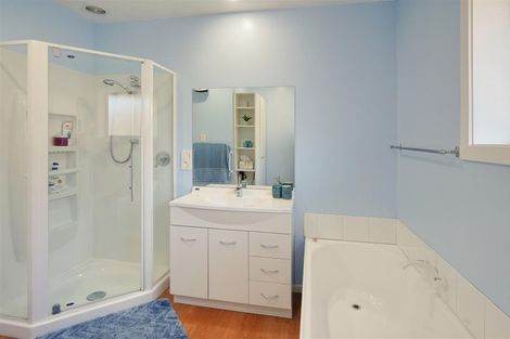 Photo of property in 48 Glenmore Avenue, Casebrook, Christchurch, 8051