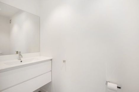 Photo of property in 129 Houghton Bay Road, Houghton Bay, Wellington, 6023