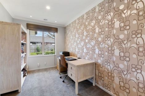 Photo of property in 8 Overbury Crescent, Rolleston, 7614