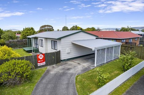 Photo of property in 21 Hilton Grove, Kelvin Grove, Palmerston North, 4414