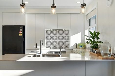 Photo of property in 14 Toi Place, Papamoa, 3118